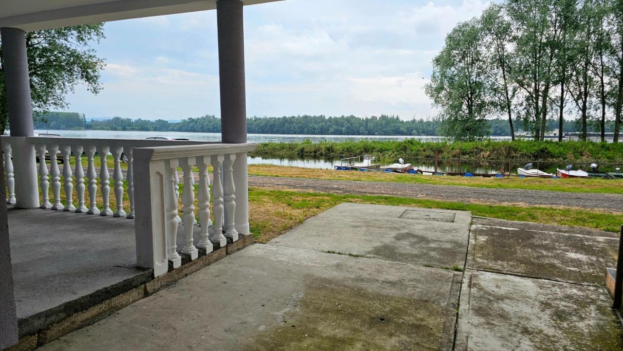 River View - Danube Celarevo المظهر الخارجي الصورة